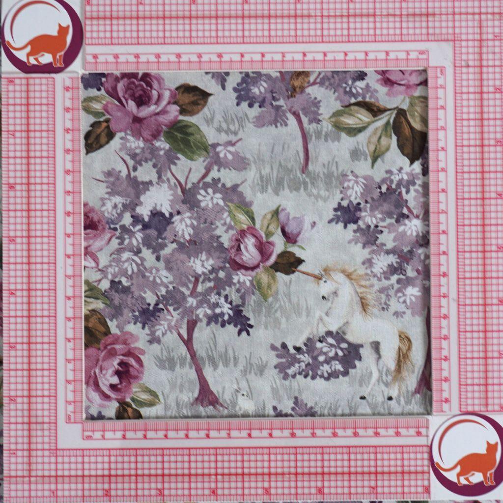 Baumwollstoff Motivdruck Einhorn Hirsch Rosen lila